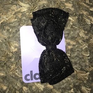 Black and gold sparkly bow